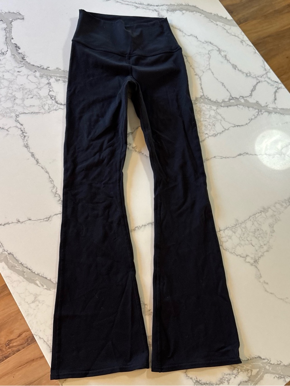 ALO YOGA black flare legging XXS
